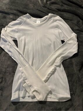 TKEQ Women’s White Long-Sleeve Thermal Shirt - Lightweight Crew